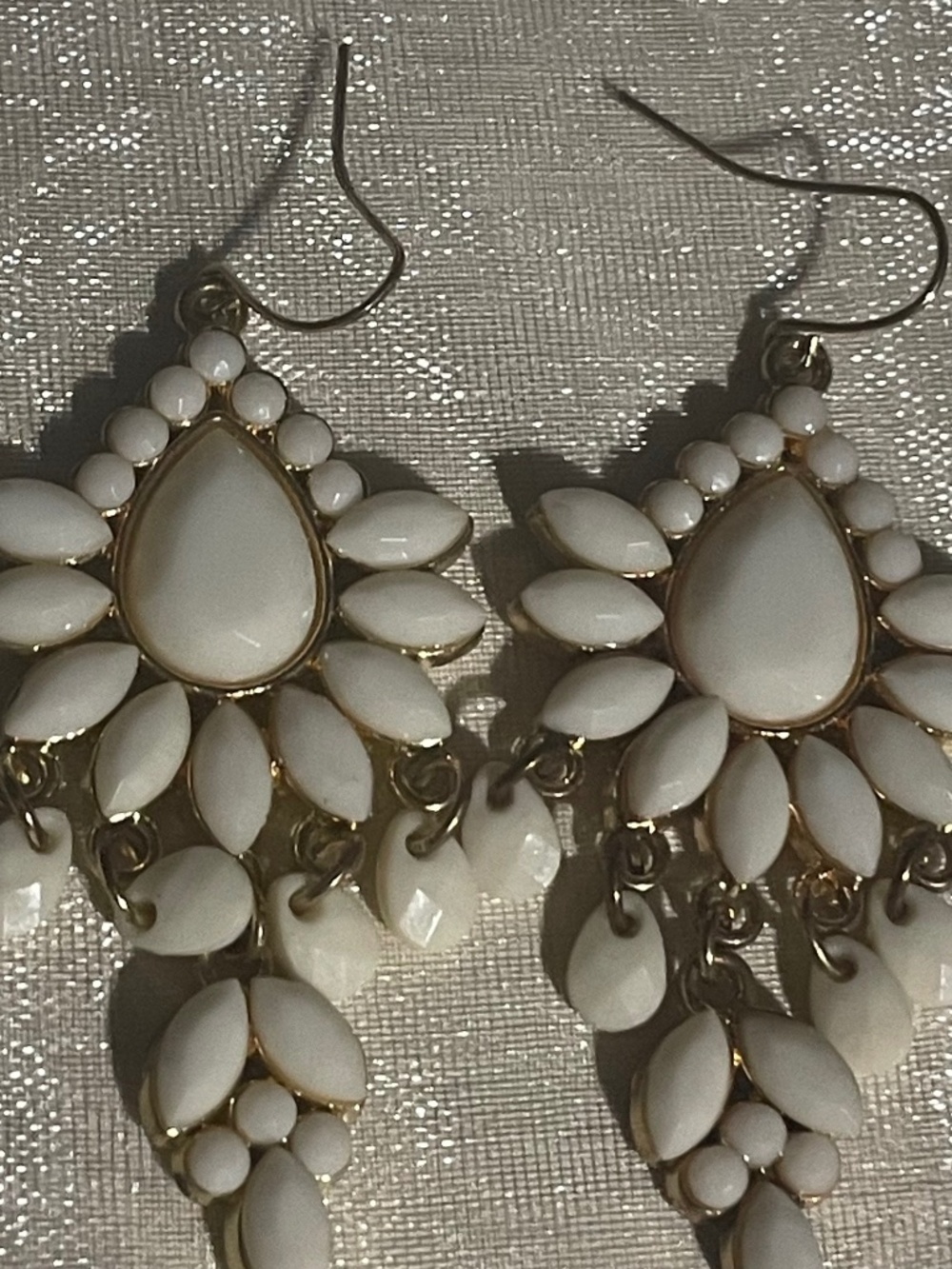 2016 y2k dangle chandelier white gold teardrop earrings